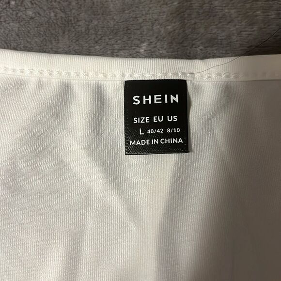 Two Women’s Tops - SHEIN - Picture 6 of 11